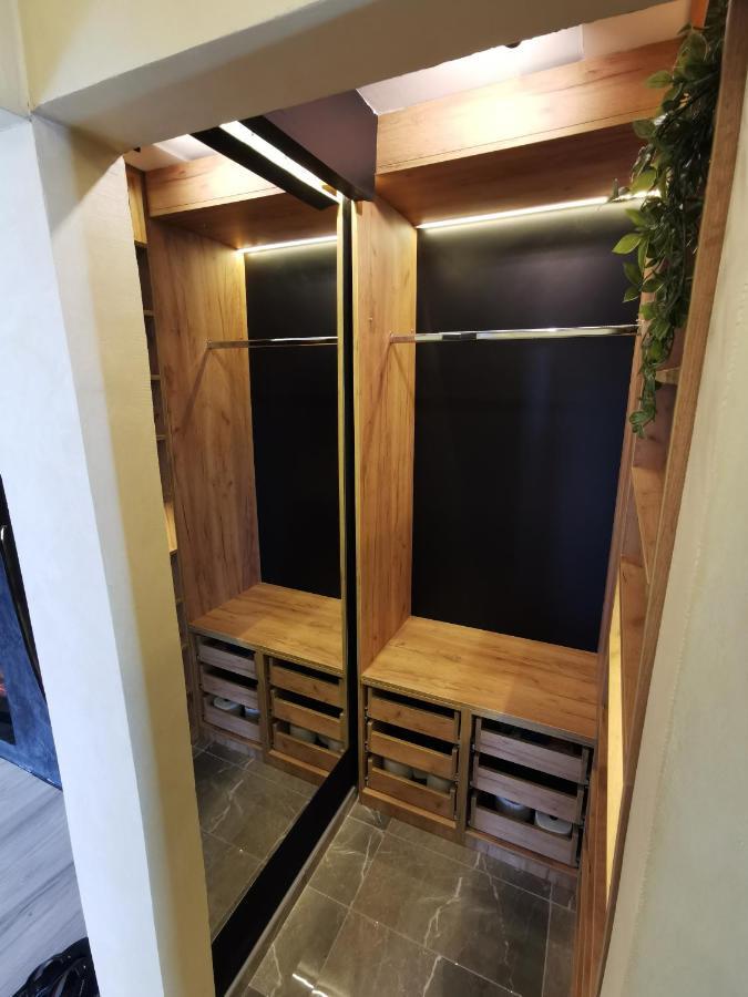 Brend New Luxurious Apartment In Downtown With Free Parking Novi Sad Exterior photo