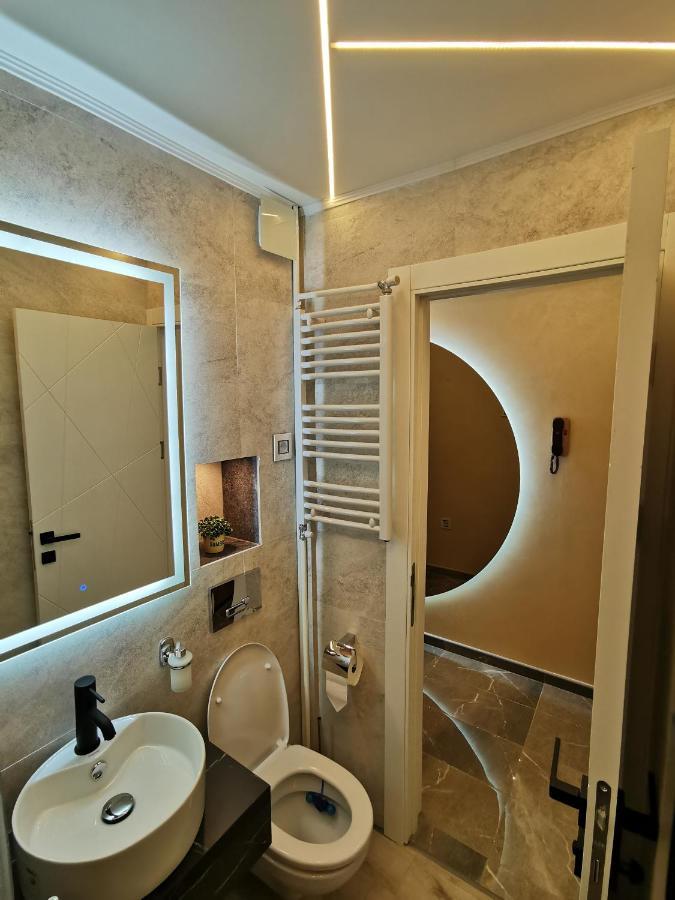 Brend New Luxurious Apartment In Downtown With Free Parking Novi Sad Exterior photo