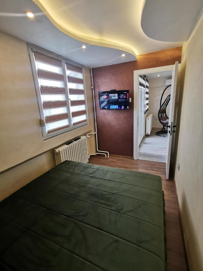 Brend New Luxurious Apartment In Downtown With Free Parking Novi Sad Exterior photo