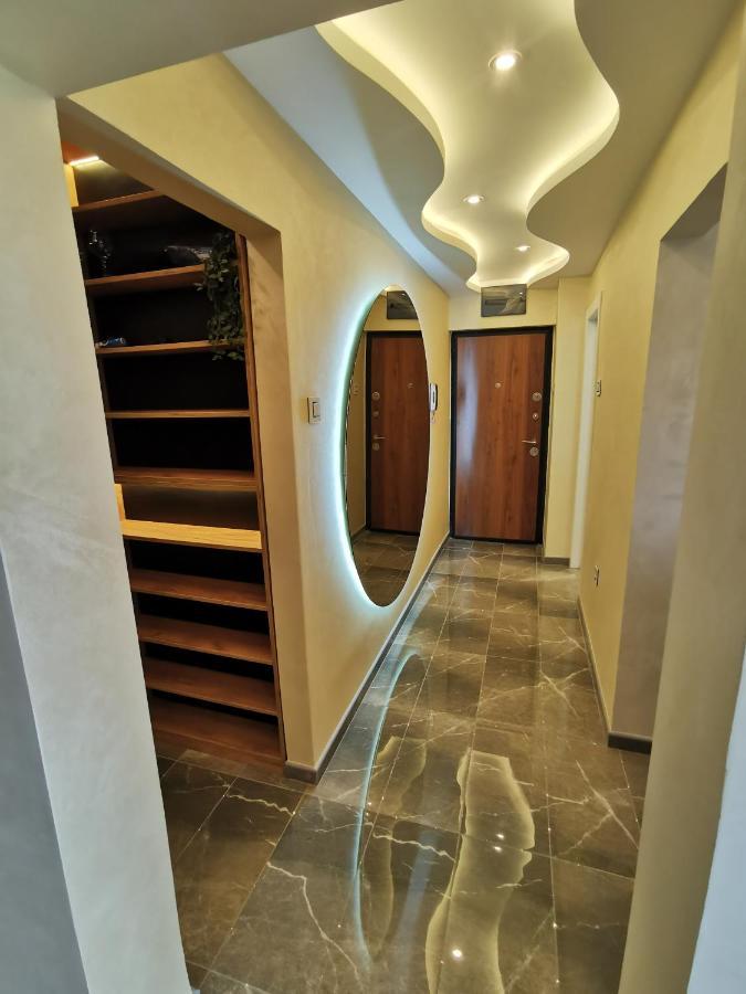 Brend New Luxurious Apartment In Downtown With Free Parking Novi Sad Exterior photo