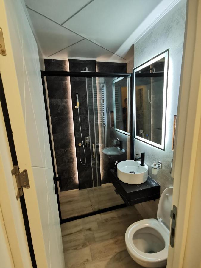Brend New Luxurious Apartment In Downtown With Free Parking Novi Sad Exterior photo