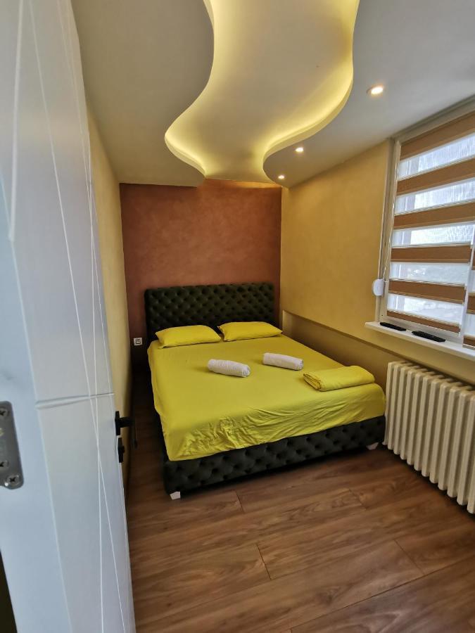 Brend New Luxurious Apartment In Downtown With Free Parking Novi Sad Exterior photo